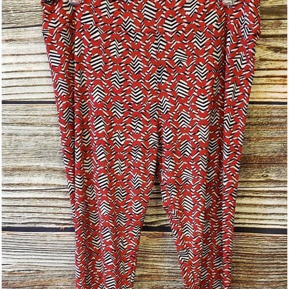 LulaRoe tall & curvy leggings red/ tan - Picture 2 of 5